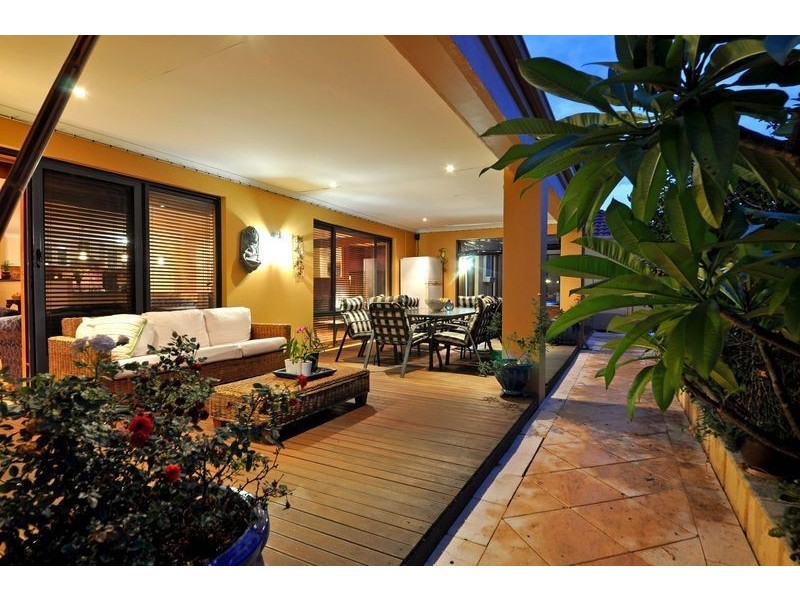 63 St Fillans Bend, Wanneroo WA 6065