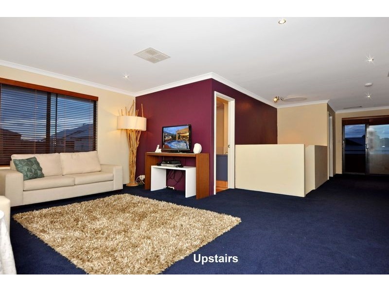 63 St Fillans Bend, Wanneroo WA 6065