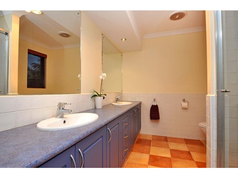 63 St Fillans Bend, Wanneroo WA 6065