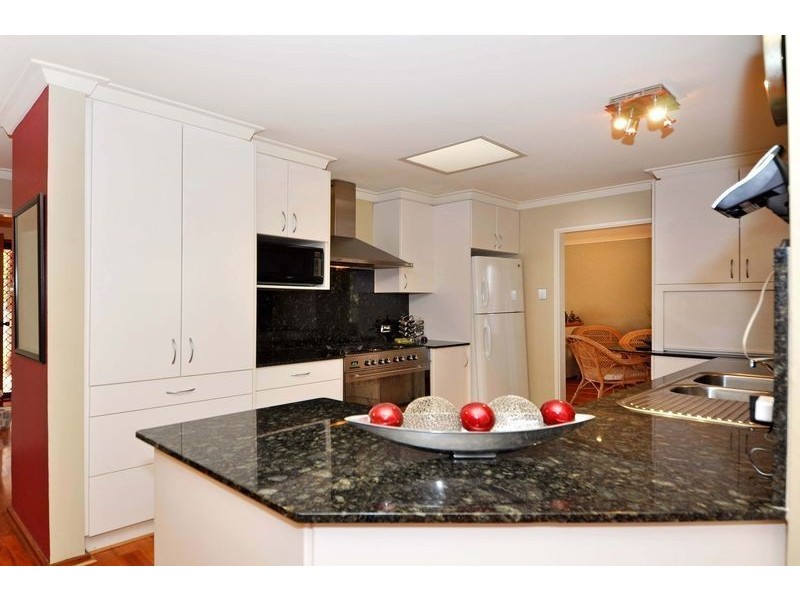 10 Celina Crescent, Kingsley WA 6026