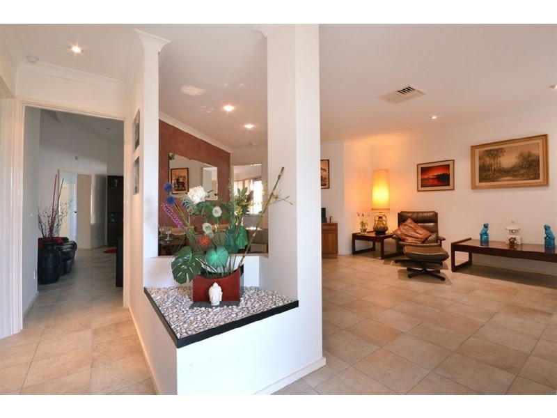 10 Vanguard Place, Currambine WA 6028