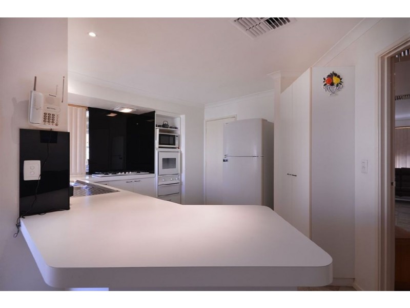 10 Vanguard Place, Currambine WA 6028