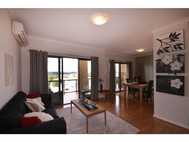 26/3 Spinebill Loop, Joondalup WA 6027