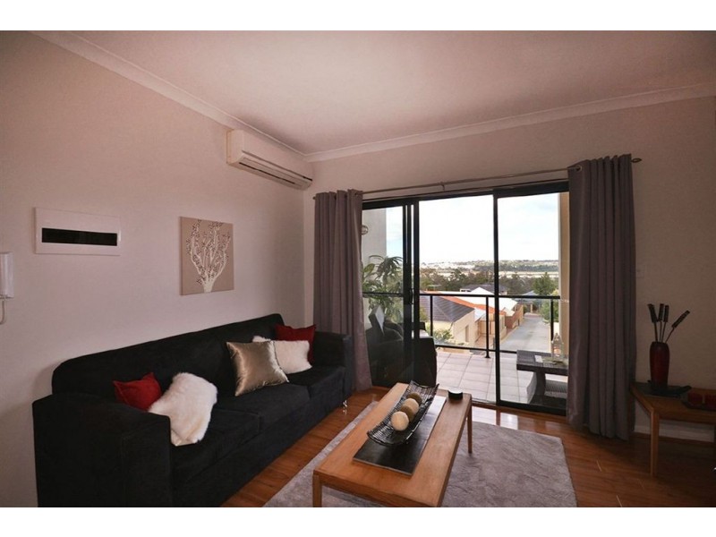 26/3 Spinebill Loop, Joondalup WA 6027