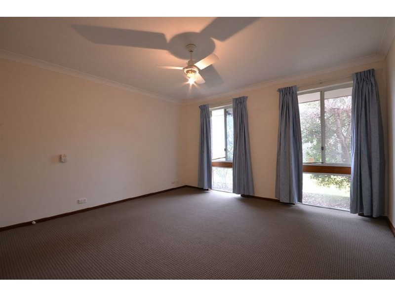 5 Breen Place, Padbury WA 6025