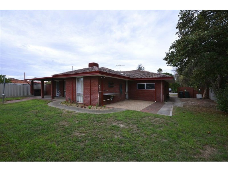 5 Breen Place, Padbury WA 6025