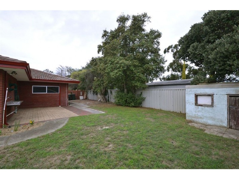 5 Breen Place, Padbury WA 6025