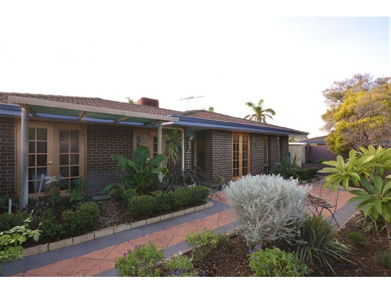 32 Glenside Crescent, Craigie WA 6025