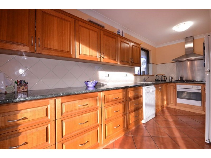 32 Glenside Crescent, Craigie WA 6025