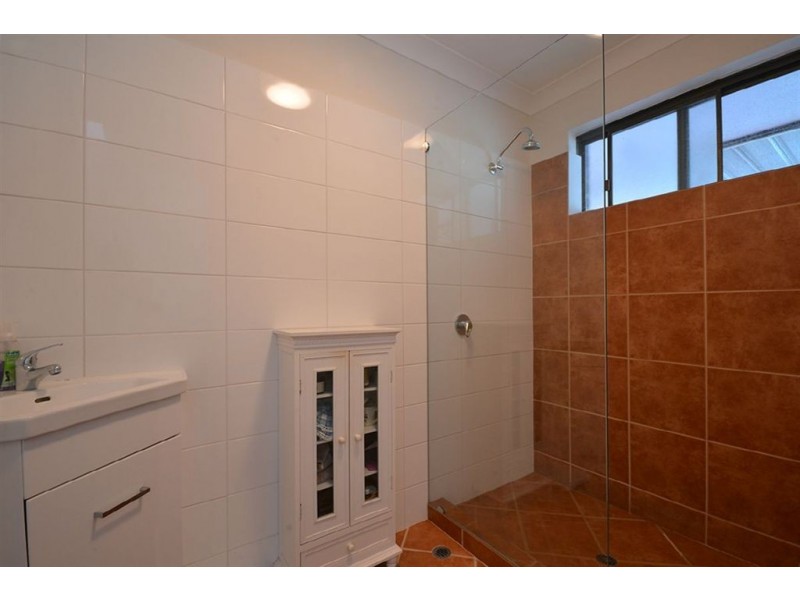 32 Glenside Crescent, Craigie WA 6025