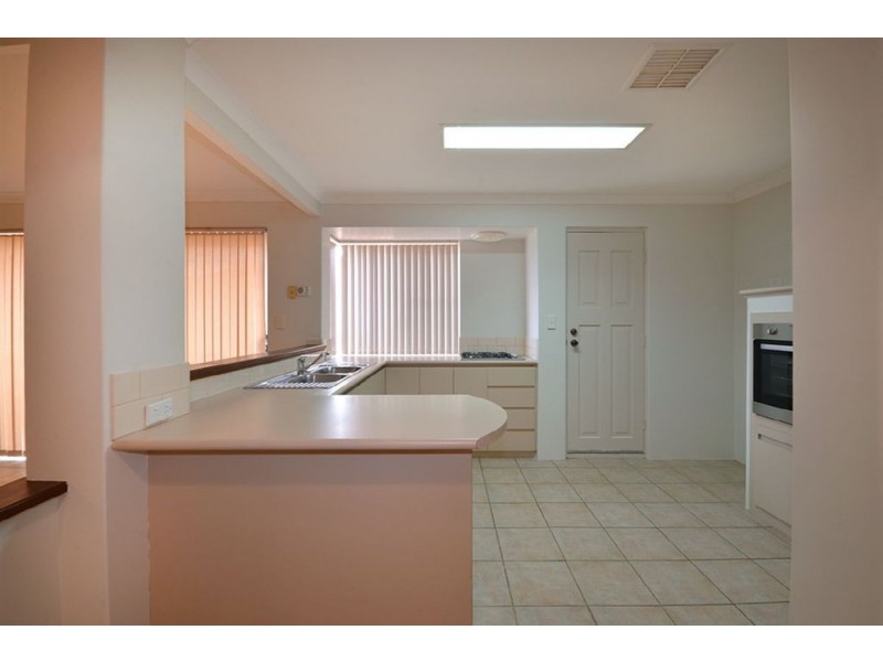 14 Doncaster Square, Currambine WA 6028