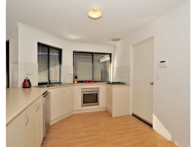 31 San Teodoro Avenue, Sinagra WA 6065