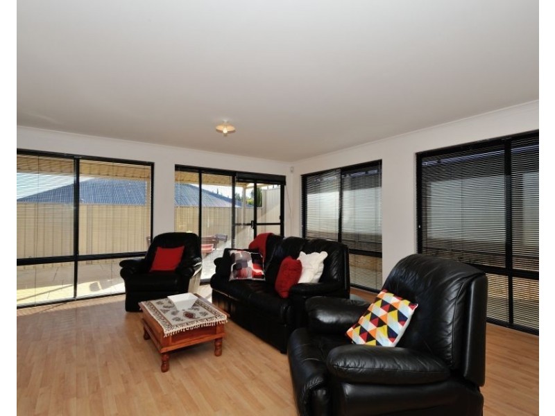 31 San Teodoro Avenue, Sinagra WA 6065