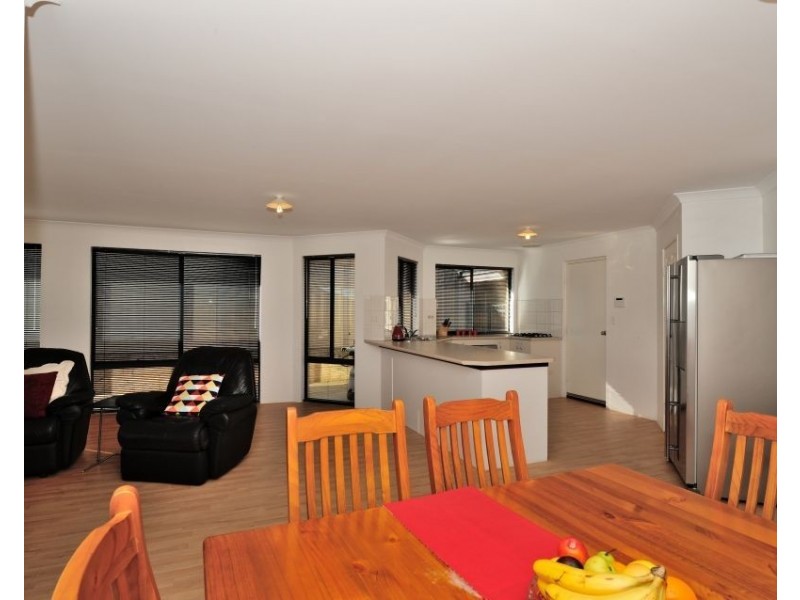 31 San Teodoro Avenue, Sinagra WA 6065