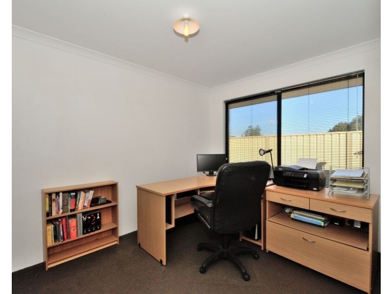 31 San Teodoro Avenue, Sinagra WA 6065