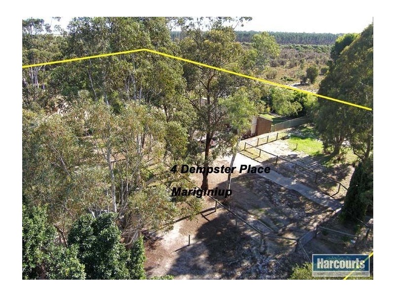 4 Dempster Place, Mariginiup WA 6065