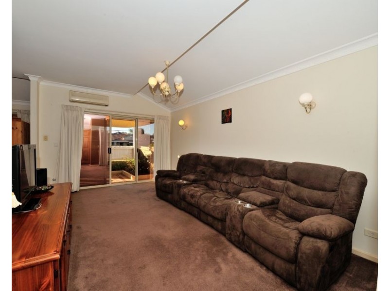 1/44 Stonehaven Parade, Kinross WA 6028