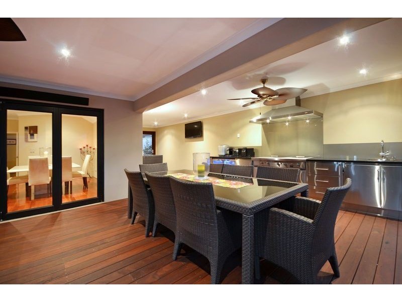 24 Gemini Way, Madeley WA 6065