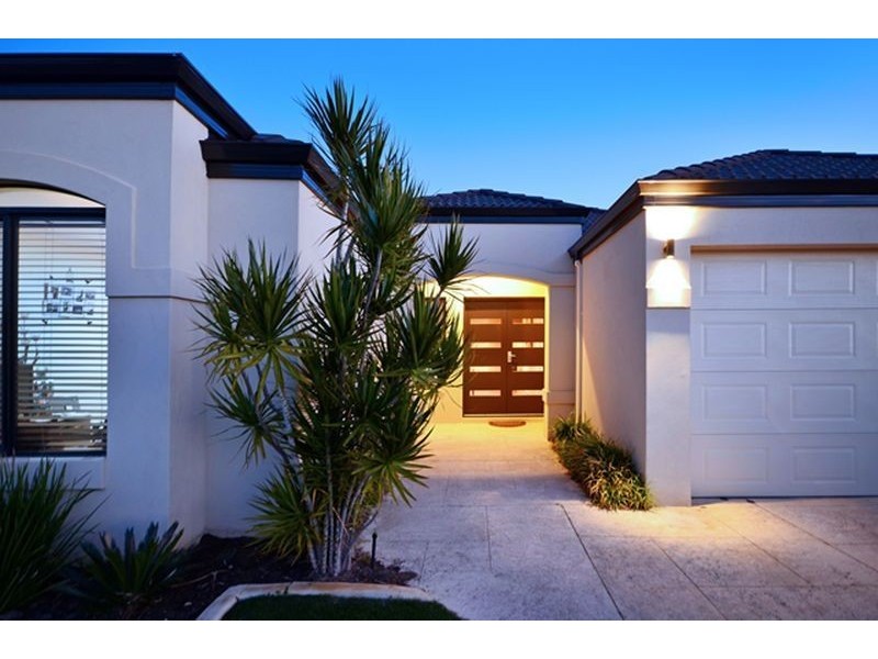 24 Gemini Way, Madeley WA 6065