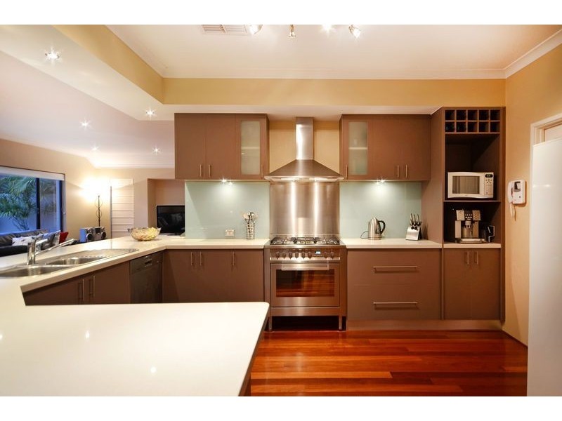 24 Gemini Way, Madeley WA 6065