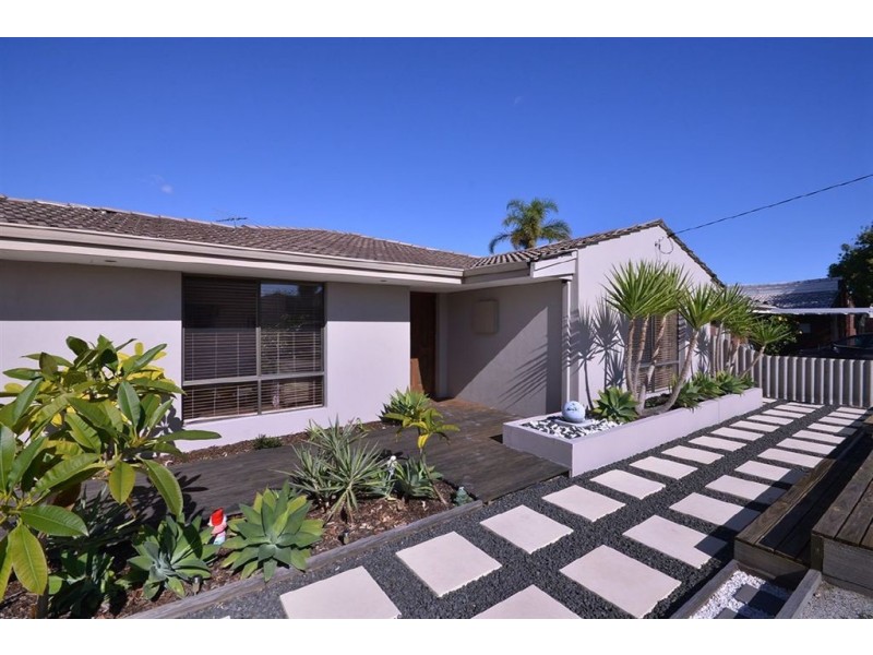 22 Wentworth Way, Padbury WA 6025