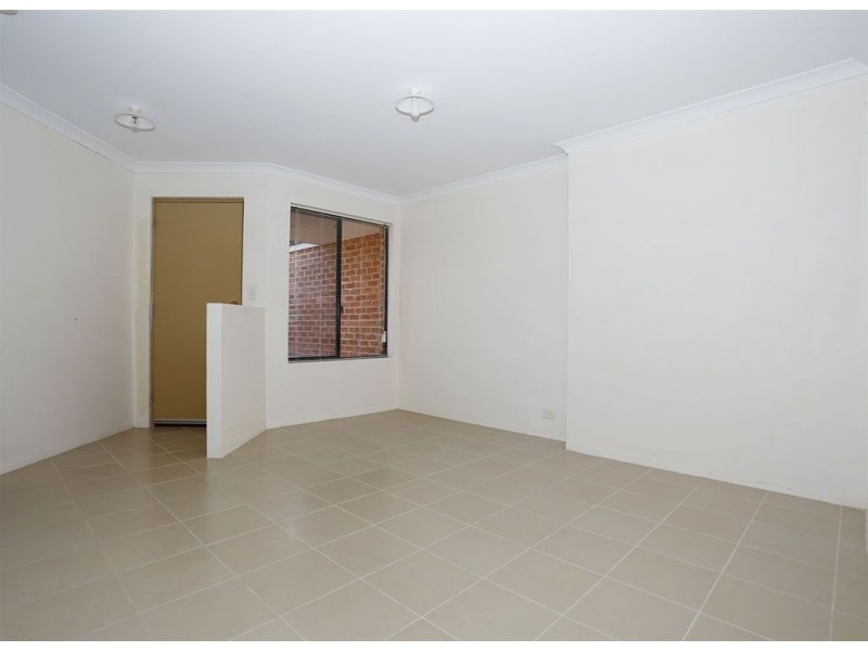 3 Cuchullin Court, Kinross WA 6028