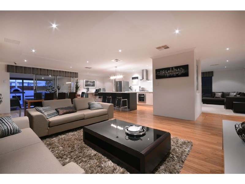 5 Woolly Road, Banksia Grove WA 6031