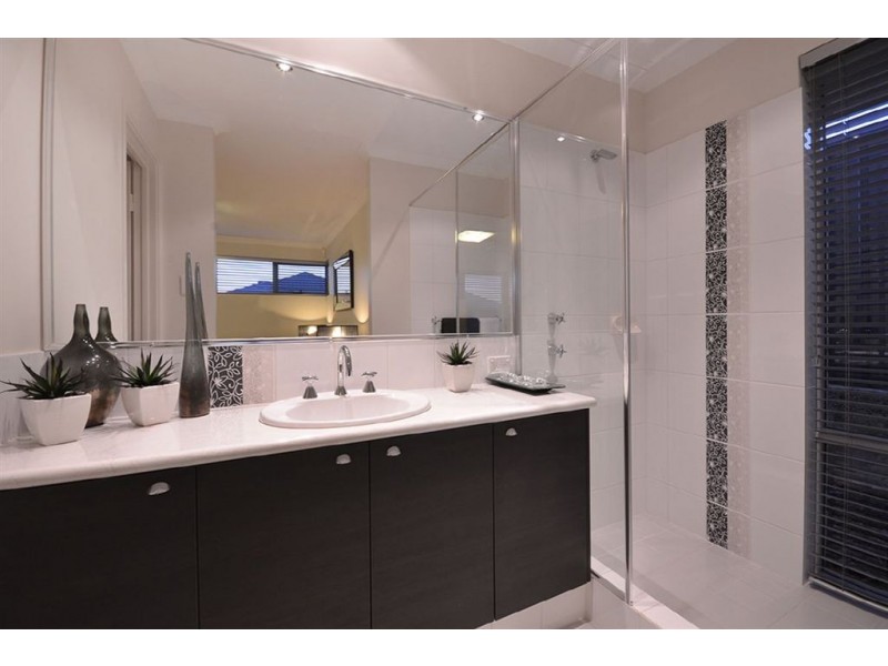 5 Woolly Road, Banksia Grove WA 6031