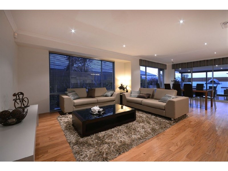 5 Woolly Road, Banksia Grove WA 6031