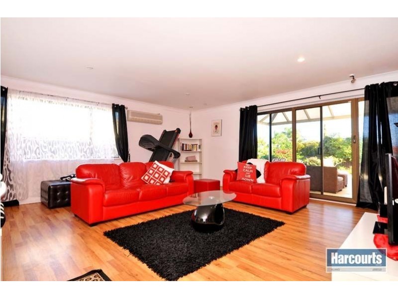 110 Bridgewater Drive, Kallaroo WA 6025
