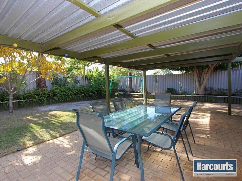 6 Flotilla Drive, Heathridge WA 6027