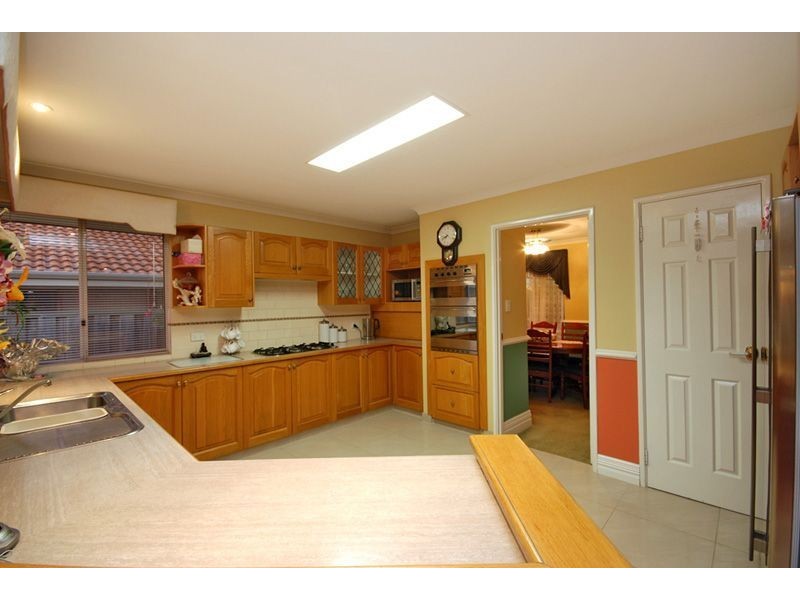 4 Bainbridge Mews, Currambine WA 6028