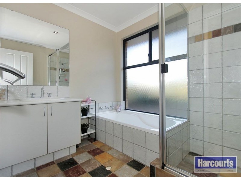 32 Buckthorn Drive, Lower Chittering WA 6084