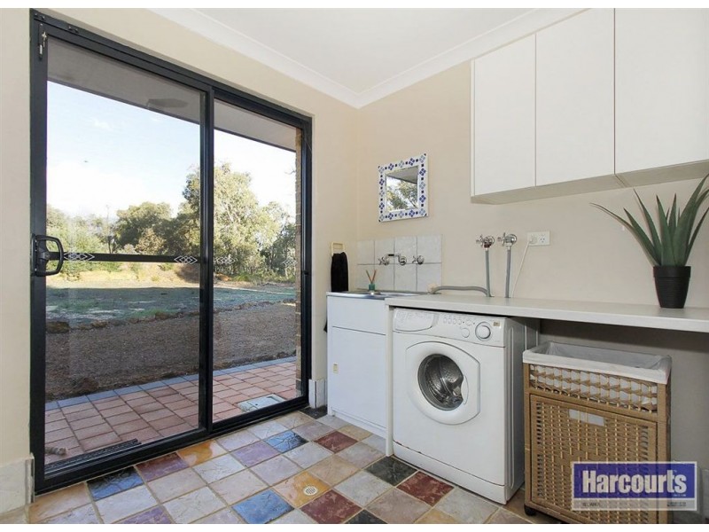 32 Buckthorn Drive, Lower Chittering WA 6084