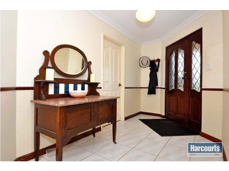 7 Garrow Court, Kingsley WA 6026