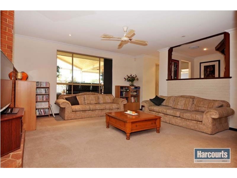 7 Garrow Court, Kingsley WA 6026