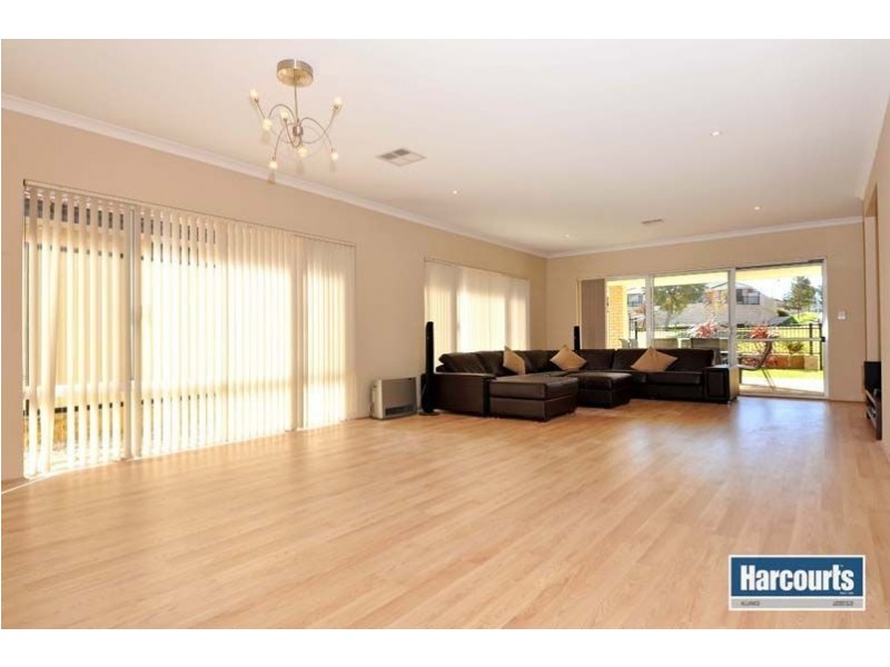 42 Cherokee Green, Clarkson WA 6030