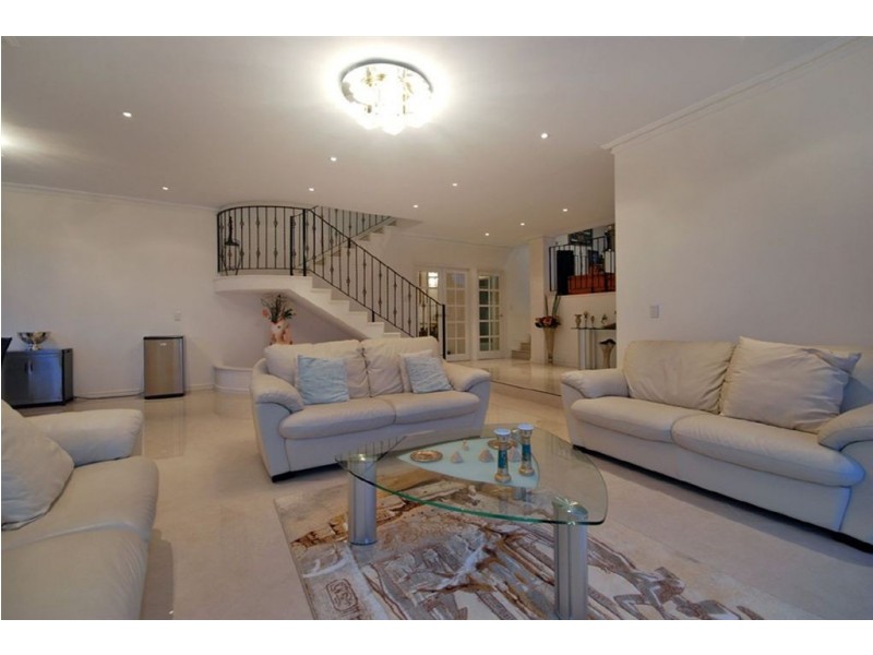 2 Block Place, Ocean Reef WA 6027