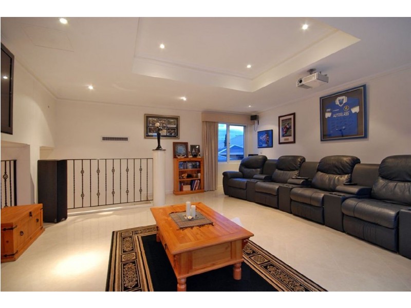2 Block Place, Ocean Reef WA 6027