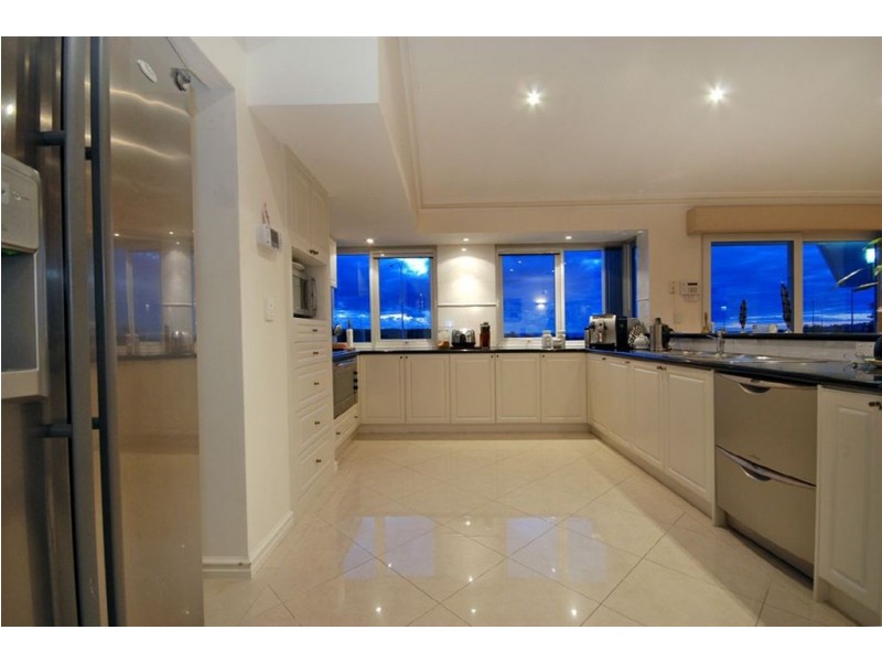 2 Block Place, Ocean Reef WA 6027