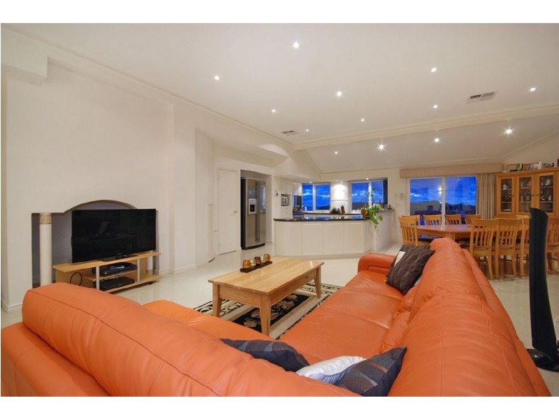 2 Block Place, Ocean Reef WA 6027