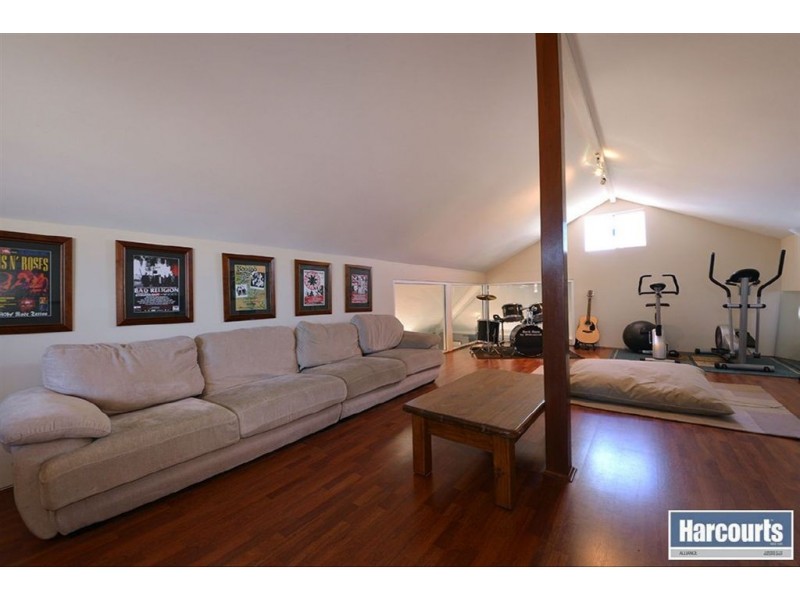 63 Amberley Way, Pearsall WA 6065