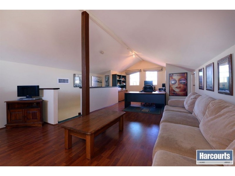 63 Amberley Way, Pearsall WA 6065