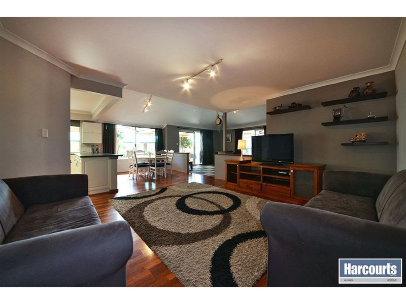 63 Amberley Way, Pearsall WA 6065