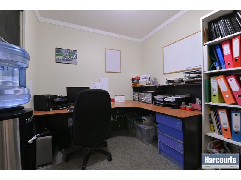 31 Barradine Way, Craigie WA 6025