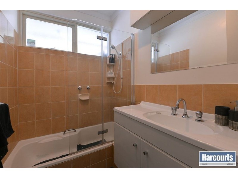 31 Barradine Way, Craigie WA 6025