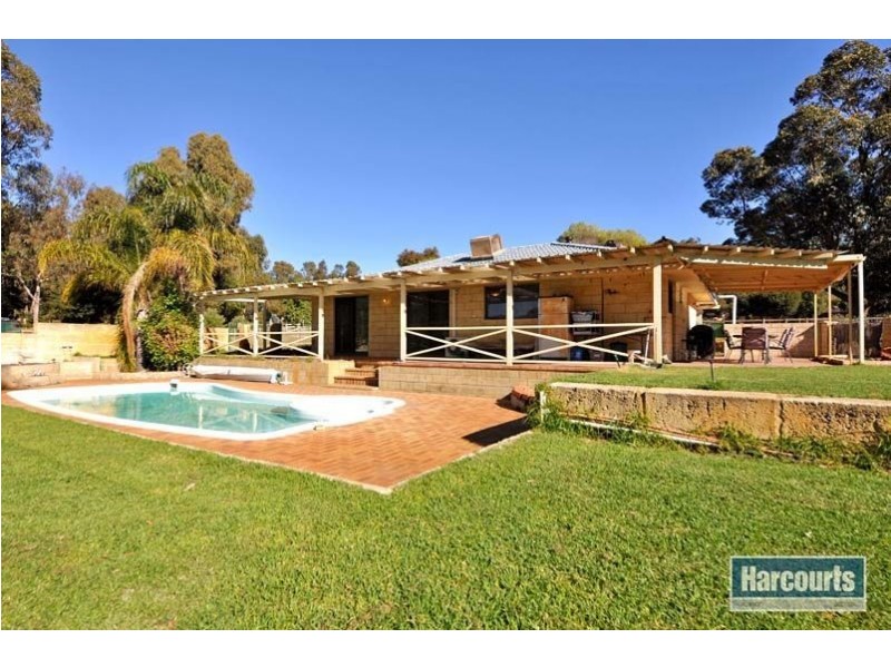 29 Lee Steere Drive, Mariginiup WA 6065