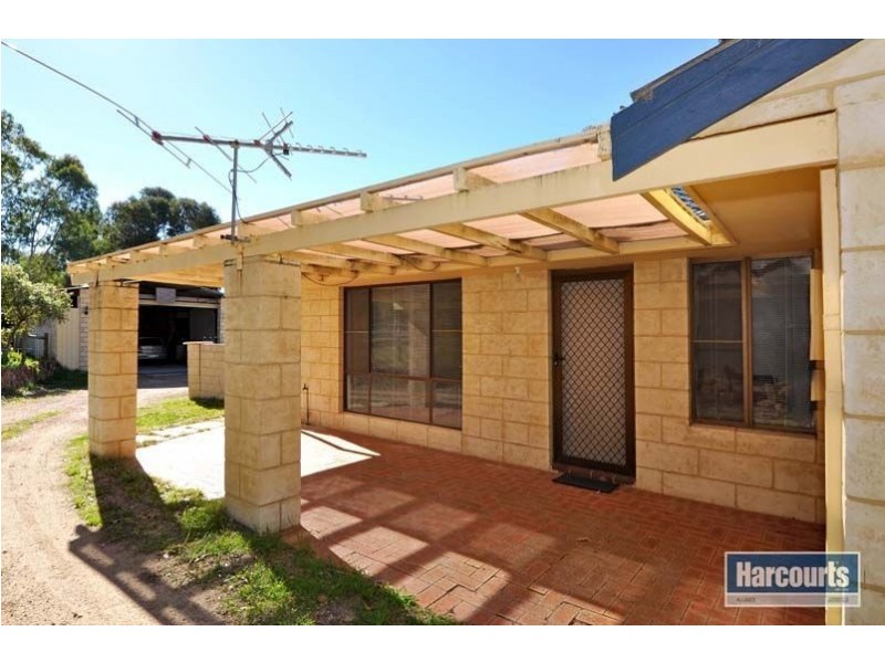 29 Lee Steere Drive, Mariginiup WA 6065