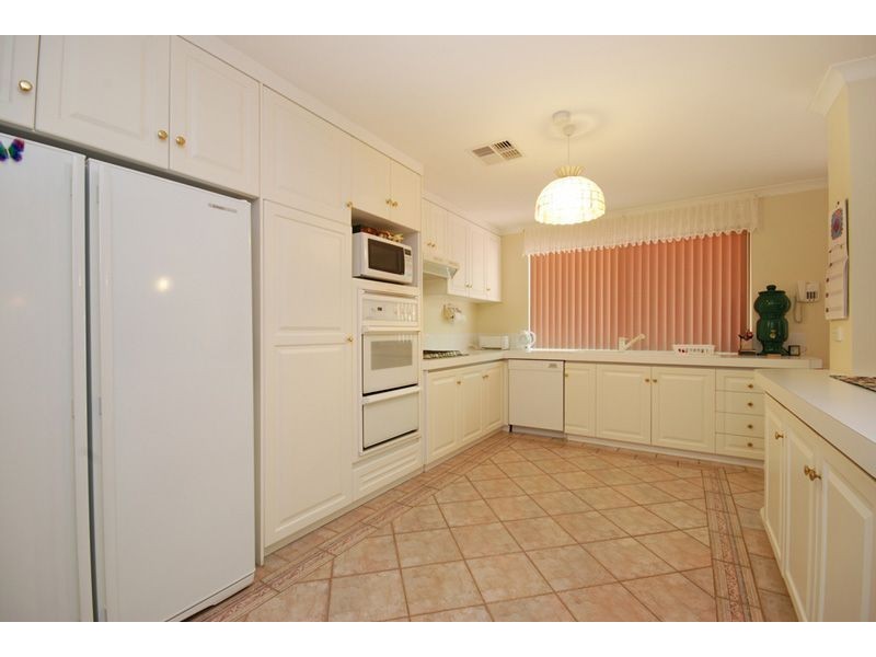 124 Caledonia Avenue, Currambine WA 6028