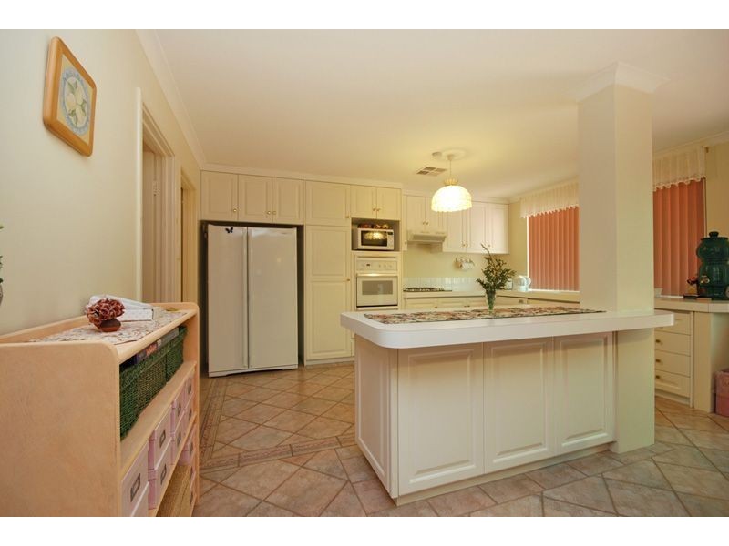 124 Caledonia Avenue, Currambine WA 6028